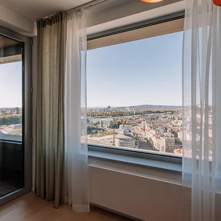 Skau Sky Park Pearl 17 Floor Panoramic View Free Parking * Bratislava